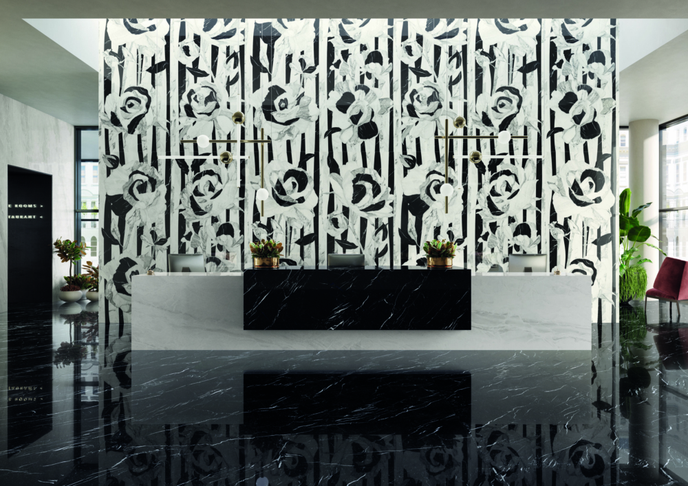 TDM Selection Nero Marquina-Tarsia 120x278 Amb Hall Accueil imitation marbre blanc et noir avec motif de fleur