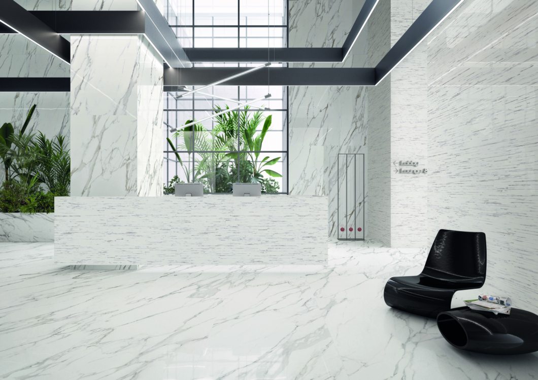 Tdm Statuario 120x278 e Doghe 120x278 Amb. Hall copia Accueil imitation marbre blanc